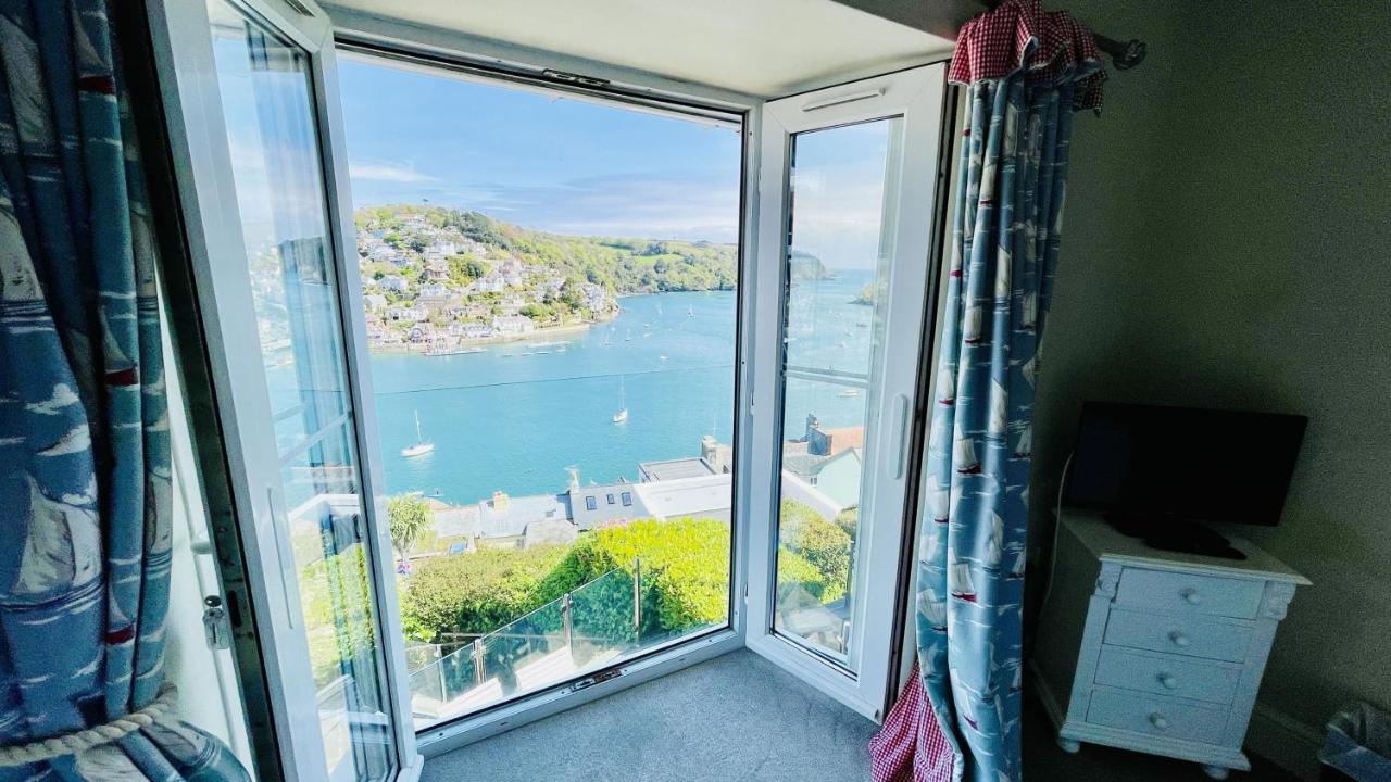 Out To Sea - Stunning Views, Elevated Position With Onsite Parking Dartmouth Exterior foto