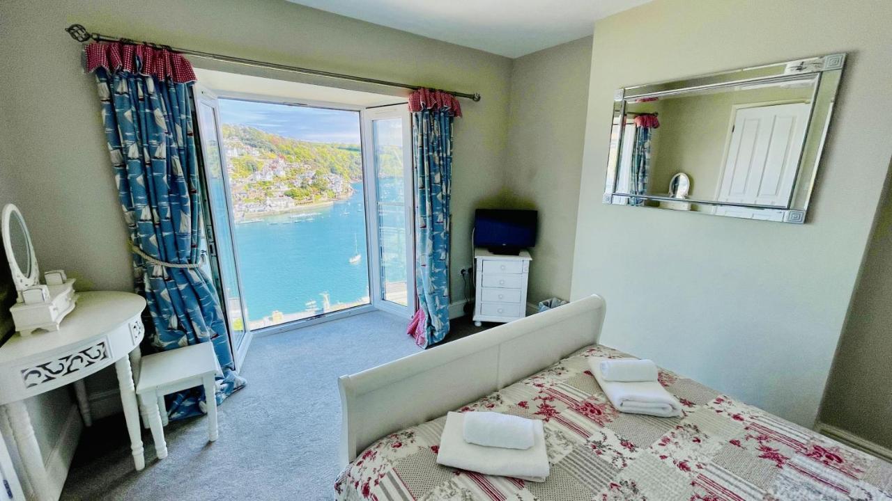 Out To Sea - Stunning Views, Elevated Position With Onsite Parking Dartmouth Exterior foto